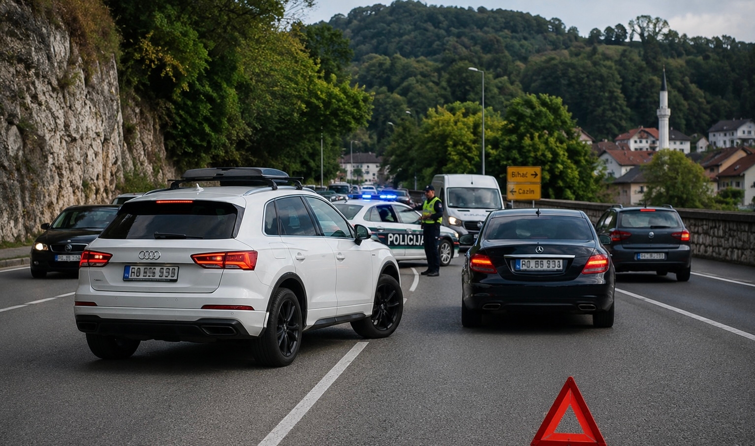 Sudar više vozila u Bosanskoj Krupi: Policija na terenu, saobraćaj otežan