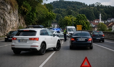 Sudar više vozila u Bosanskoj Krupi: Policija na terenu, saobraćaj otežan