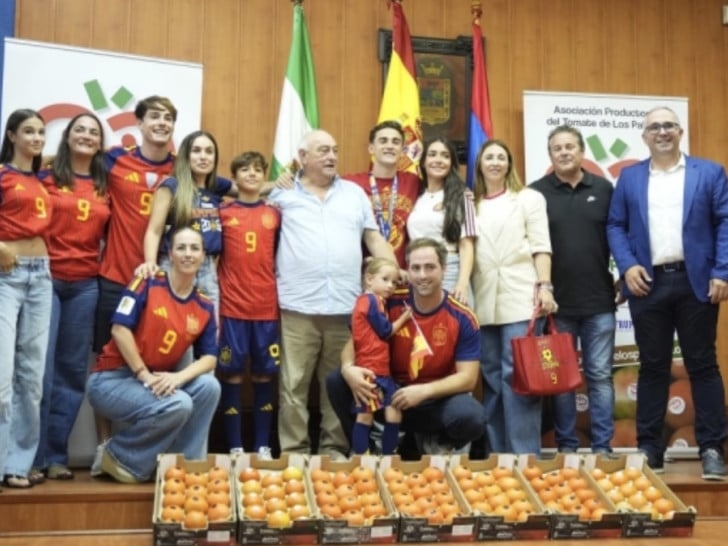 Za šampione svijeta – 150 kg paradajza! (VIDEO)