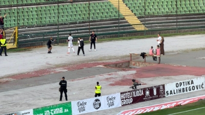 Video / Najvatreniji navijači FK Sarajevo dodijelili nagradu za najborbenijeg igrača sezone