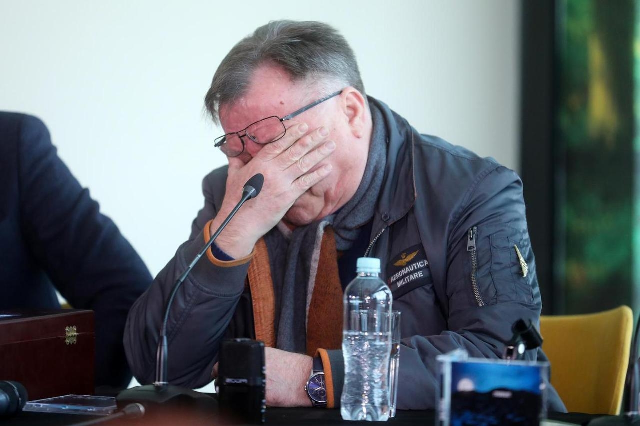 Ovako je Halid Bešlić govorio o najbolnijoj temi: 'Žena mi je imala tumor i nismo mogli imati više djece'