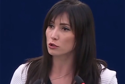 (VIDEO) Ukrajinsku ustaničku vojsku poredila sa SS: Rekla šta je imala u Evropskom parlamentu i POCIJEPALA ZASTAVU