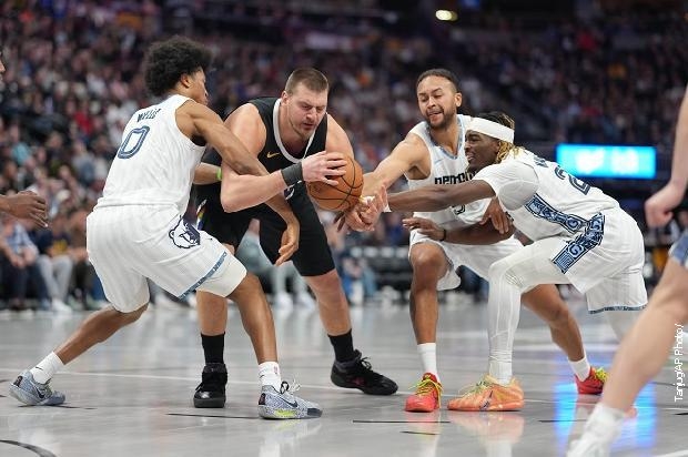 Jokić bolji nego u MVP sezonama – zašto to nije dovoljno za novu nagradu