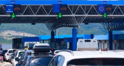Na granici između BiH i Hrvatske: Supružnici se posvađali u koloni, pa Amir nastavio put bez Selme...