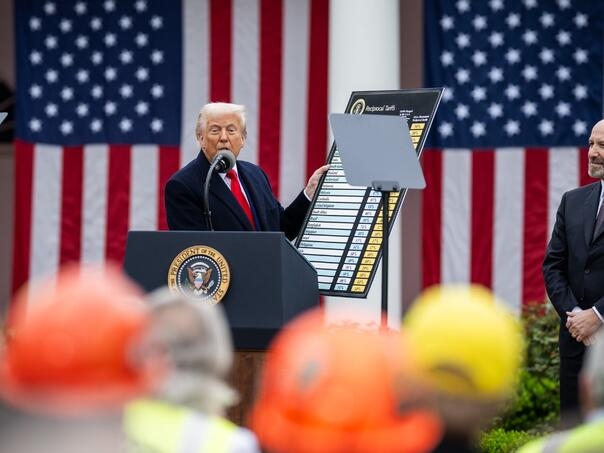 Trump diže carine 60 zemalja: Australija i Brazil oštro reagovali