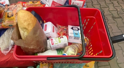 Цијене основних намирница у Српској драстично порасле, прате ли их и плате?
