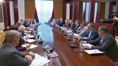 Već viđeno: Reciklaža predizbornih obećanja, dok javna preduzeća tonu sve dublje