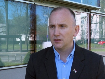Kojić: Šmitov dolazak u Potočare - ruganje porodicama srpskih žrtava