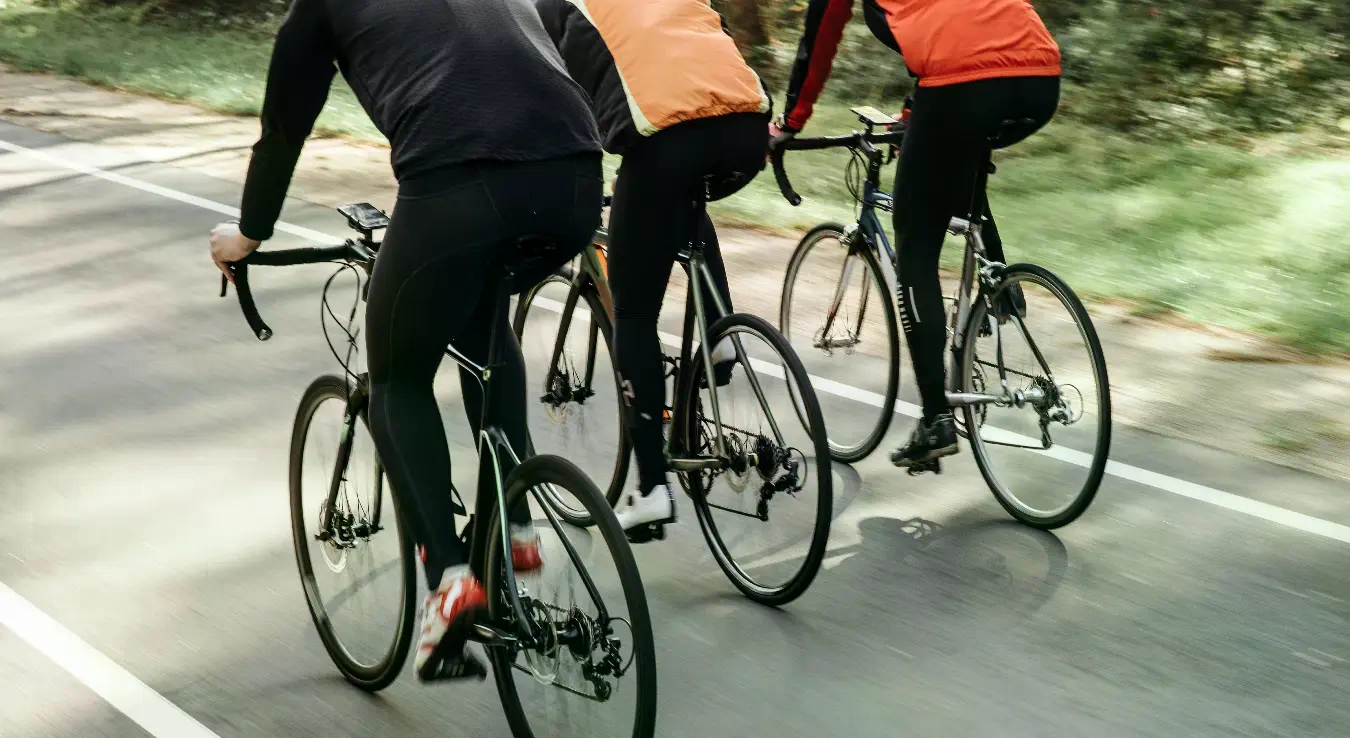 Стравична несрећа на бициклистичкој трци, погинуо такмичар