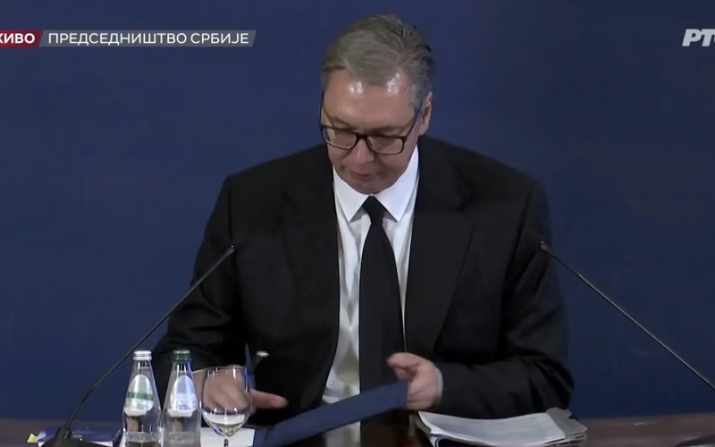 Vučić podiže tenzije: “Nova vlast će priznati da smo genocidan narod i uvest će sankcije Rusiji”