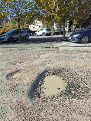 Mještani ogorčeni: Subotička ulica pola godine u lošem stanju, put nakon radova nije obnovljen (Foto)