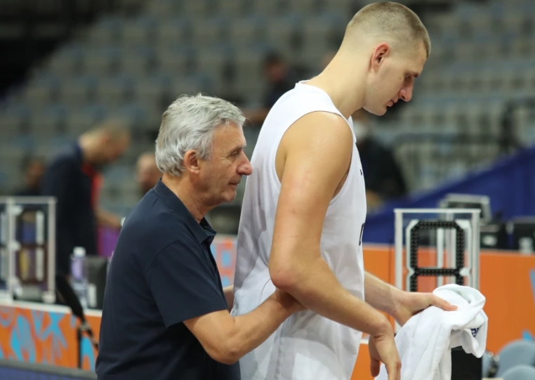 SADA JE SVE JASNIJE Poznati filmski reditelj otkrio da li će Jokić igrati na Evrobasketu