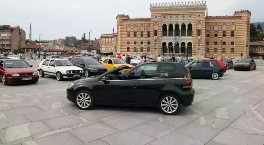 U BiH uvezeno više od 95.000 vozila: Polovni automobili dominiraju, cijene do 30.000 KM