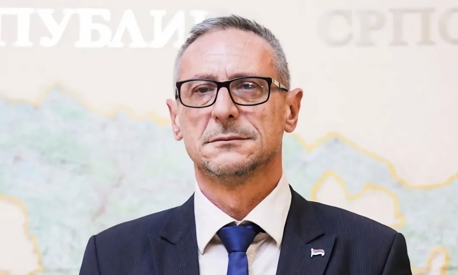 Ostojić osudio paljenje srpske zastave: Sramna provokacija uoči godišnjice “Oluje”