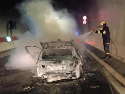 Požar u Jablanici: Izgorjela četiri vozila, istraga u tijeku