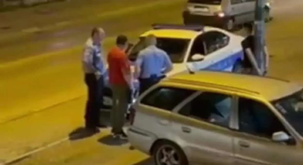 Muškarac sina vezao za stup u Banja Luci