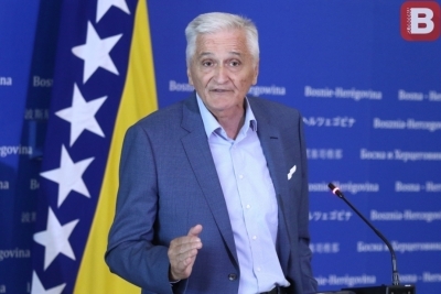 ŠPIRIĆ BRANI SNSD I 'UDARA' PO OPOZICIJI: 'Kamo sreće da imaju čestitog poslanika kao Dušanku Majkić'