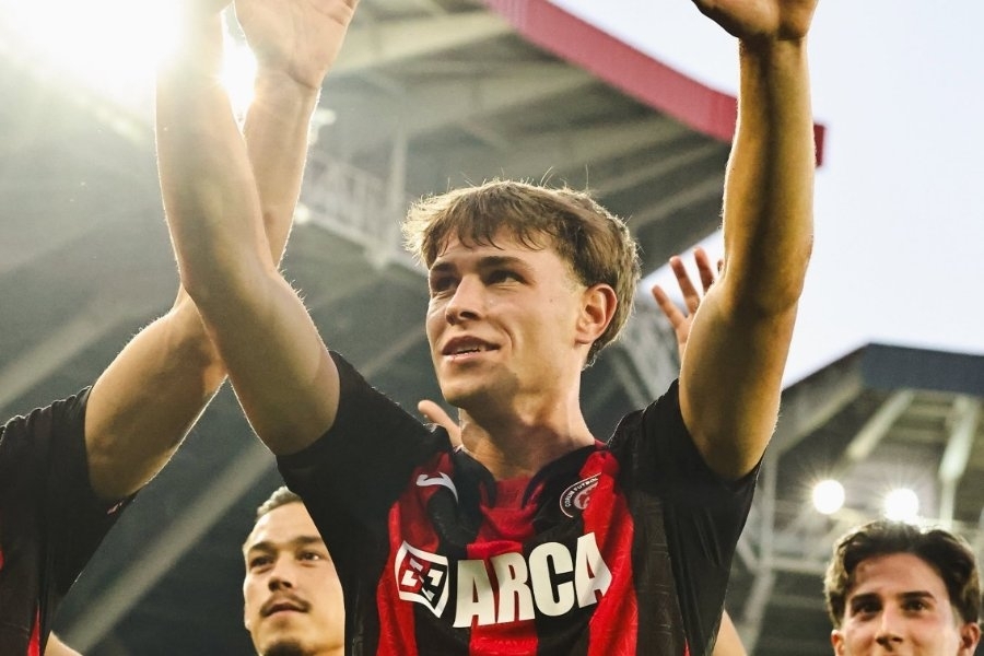 UBJEDLJIVA POBJEDA CORUMA: Ermin Mahmić ušao sa klupe