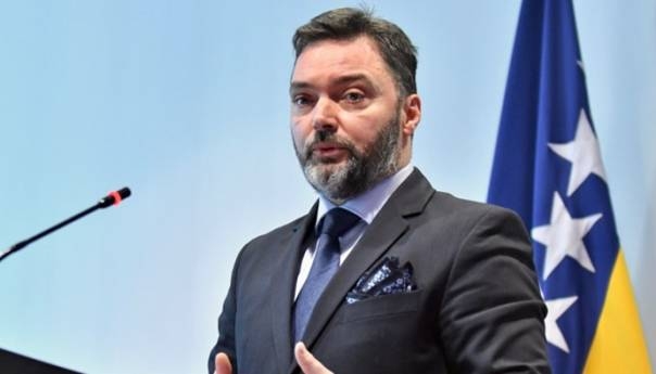 Ambasador organizovao posjetu Košarca Egiptu, ovaj ga isključio iz delegacije: “Ovo je diplomatska bruka za BiH”