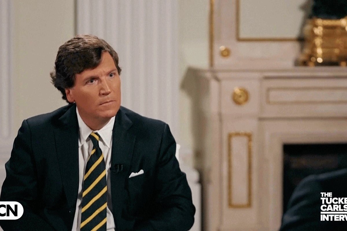 Taker Karlson uzdrmao javnost: Šta se dešava iza scene?