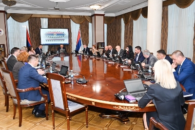 Vlada novim zaduženjem od 800 miliona KM pokušava kupiti izbore!