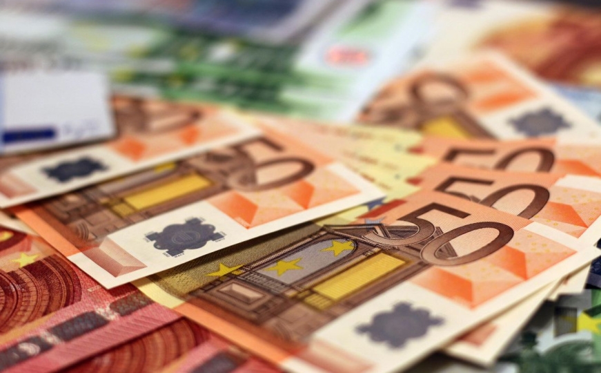 Širi se panika, raste zabrinutost: Ukida li Europa stvarno gotovinu?
