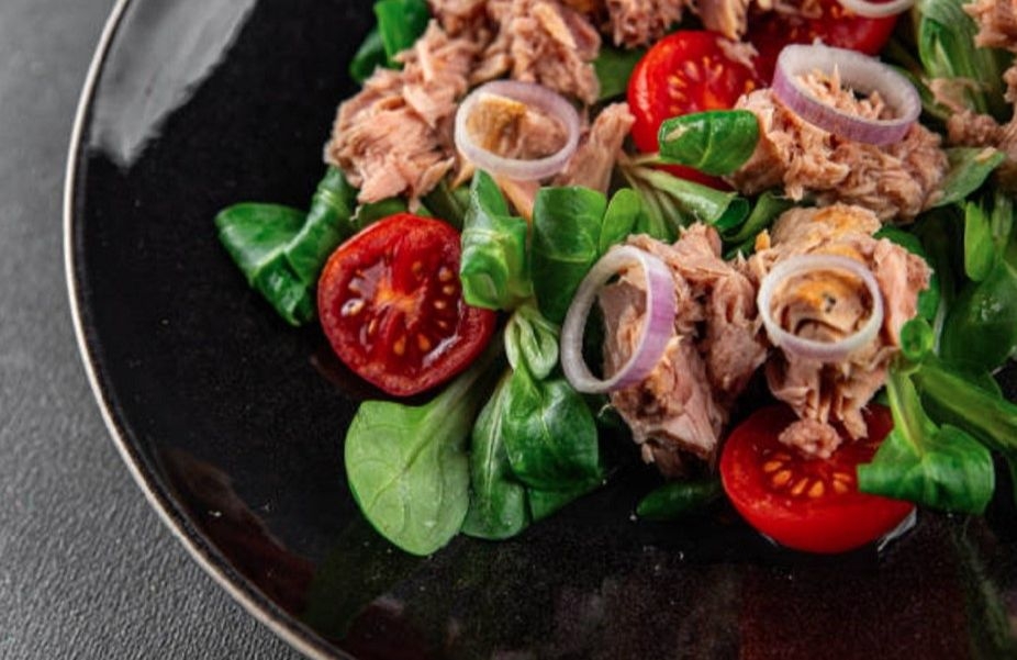 Brzo i zdravo: Tuna salata koju ćete previše voljeti