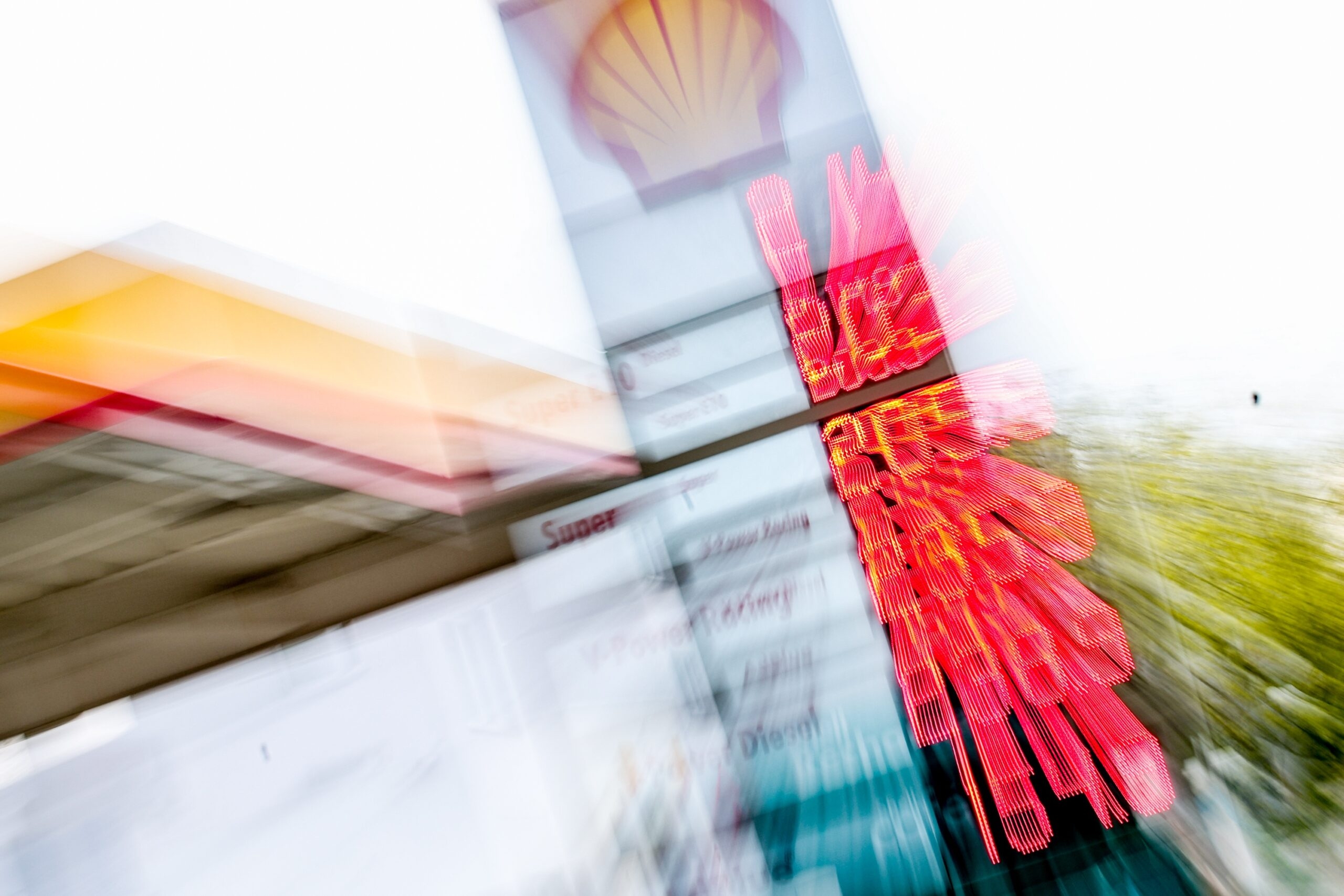 OSTVARILI OGROMAN PROFIT Naftaši zbog sukoba u Iranu zarađuju 30 miliona dolara na sat