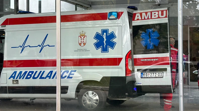 BILA JE U TEŠKOM STANJU Najnoviji detalji tragedije, beba preminula u kolima Hitne pomoći