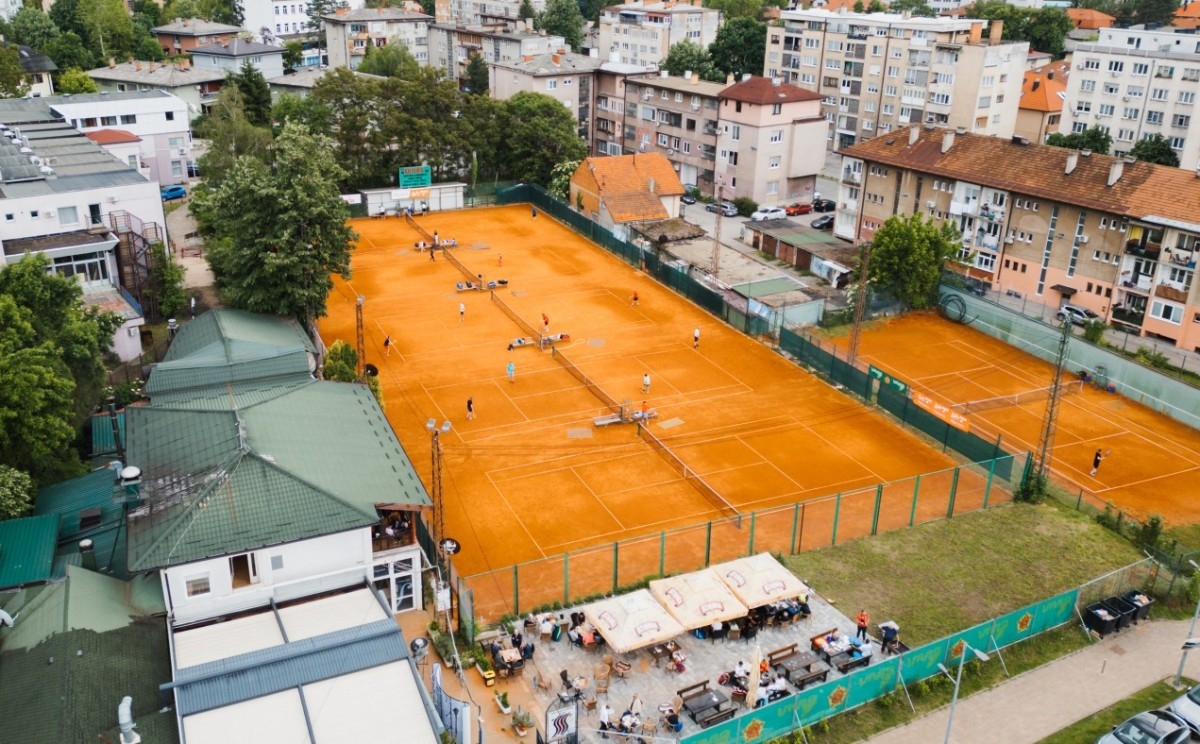 Elita rekreativnog tenisa i ove godine u gradu soli: Veliko interesovanje za 4. Tuzla Tenis Fest