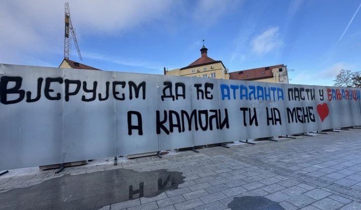 Fudbalska euforija: Atalanta stiže u Banjaluku, a poruka u centru grada postala hit (Foto)