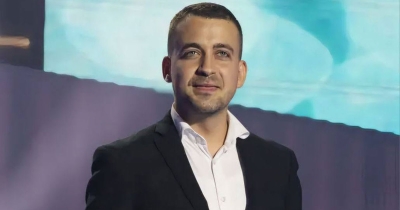 Banjalučanin u polufinalu "Zvezda Granda": Maestralno izveo "Lejlu" (VIDEO)