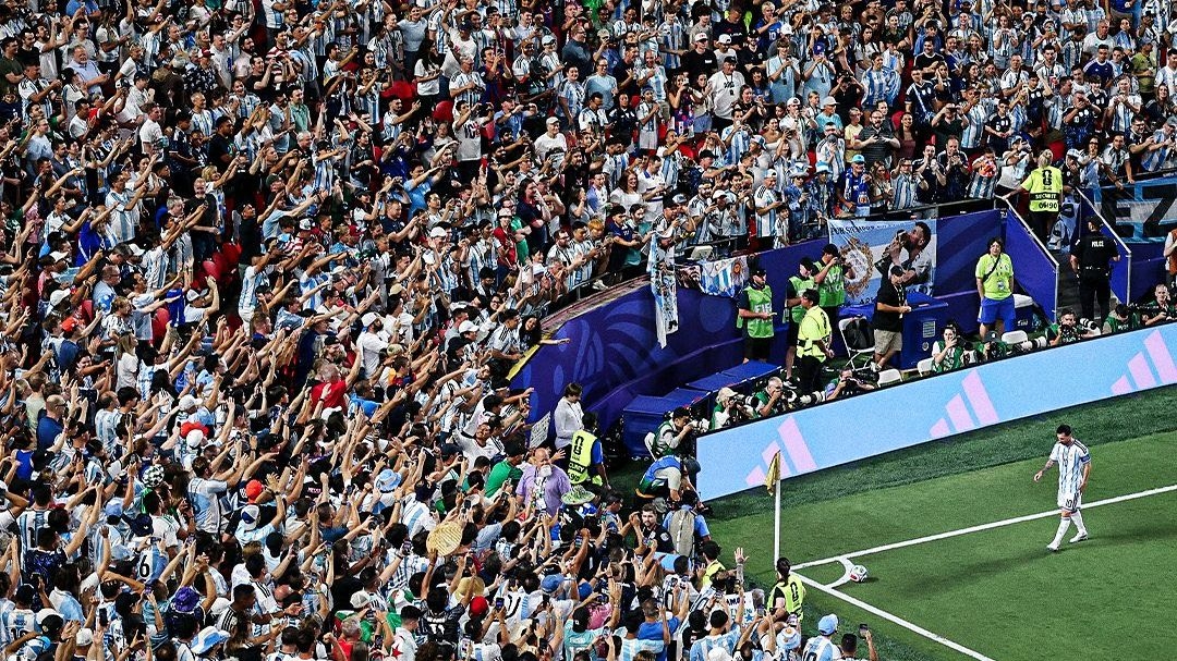 Amerika ostavlja bez daha: Mundijalski stadioni puni, spektakl na tribinama briše sve probleme