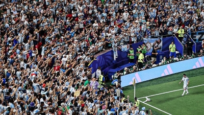 Amerika ostavlja bez daha: Mundijalski stadioni puni, spektakl na tribinama briše sve probleme