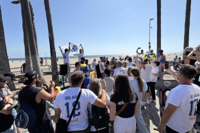 VIDEO/FOTO Navijači BiH priredili pravu zabavu u Los Angeles: Plažom odjekivale bh. pjesme