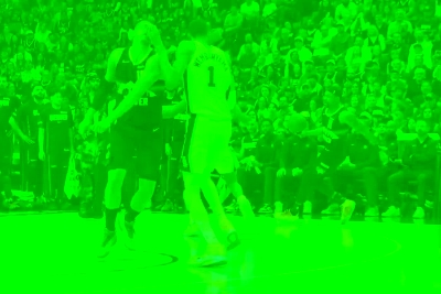 (VIDEO) Nikola ostao krvav: Vembanjama raskrvario Jokića nasred utakmice