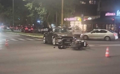 U saobraćajnoj nesreći u Tuzli povrijeđen motociklista