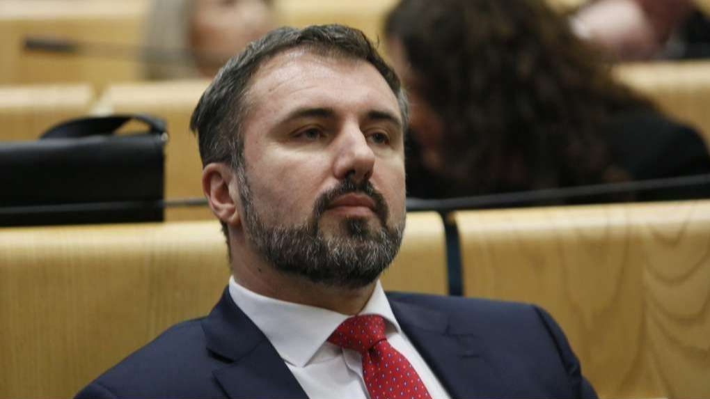 Stojanović odgovorio Amidžiću: Mislite li na crkvu u kojoj je služeno opelo zločincu Ratku Mladiću