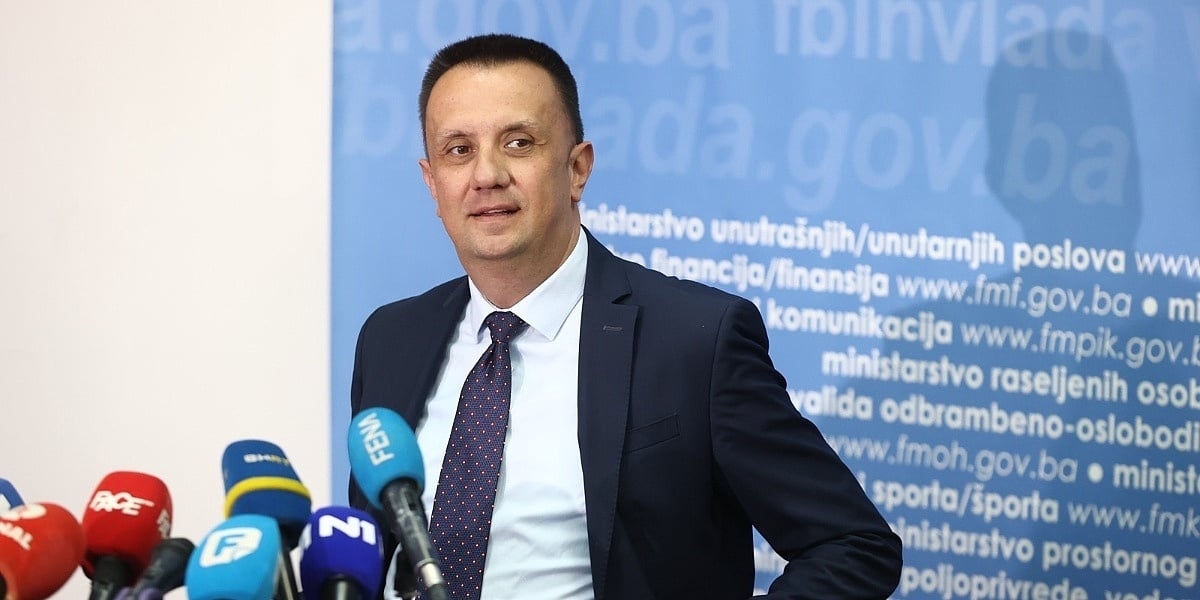 Vedran Lakić: Vlasnik je odbio rješenja Vlade FBiH, ali radnici Željezare nisu ostavljeni