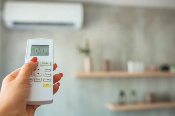 Ne trošite uzalud struju: Evo koja je idealna temperatura klima uređaja tokom ljeta