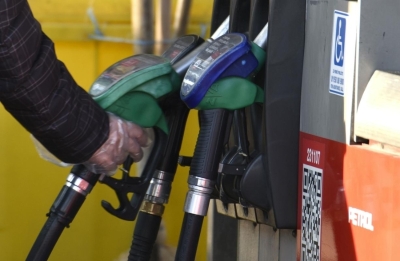 NIJE DOBRO: Očekuje se novo poskupljenje goriva, zalihe nafte pale na najnižu razinu...