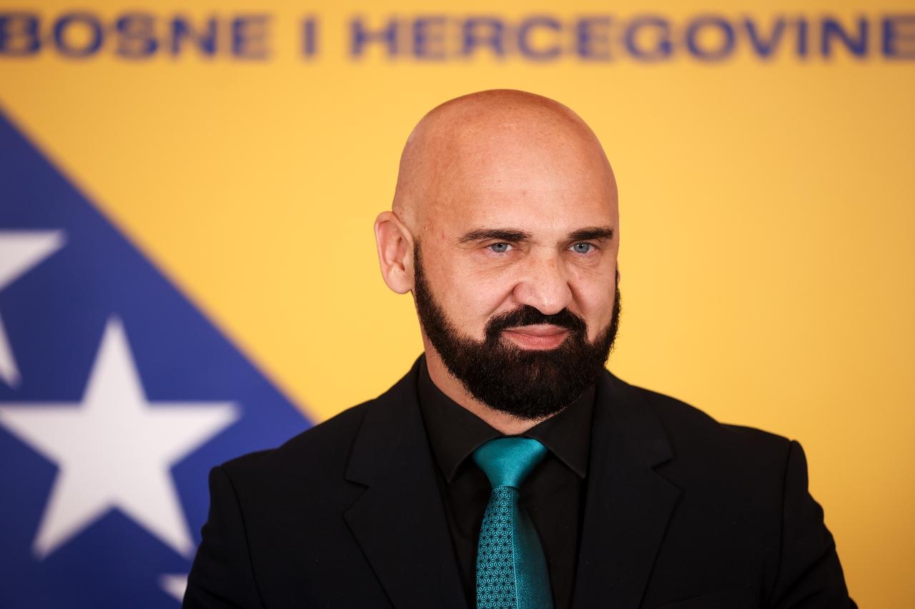 Ramo Isak nakon pretresa POSKOK-a: Samo se Boga bojim; osjećam se tako da bih to svima poželio u BiH