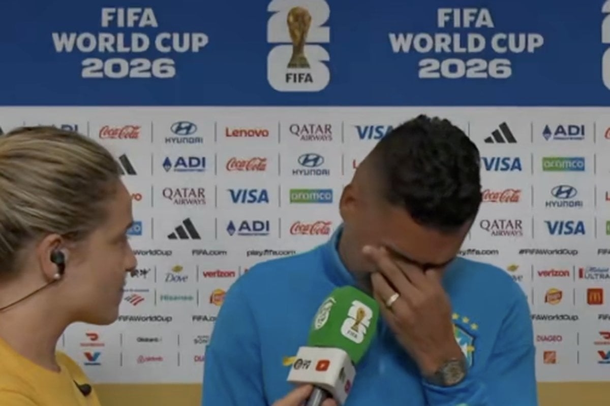 Casemiro slušao riječi novinarke, a onda se "slomio" i počeo da plače pred kamerama