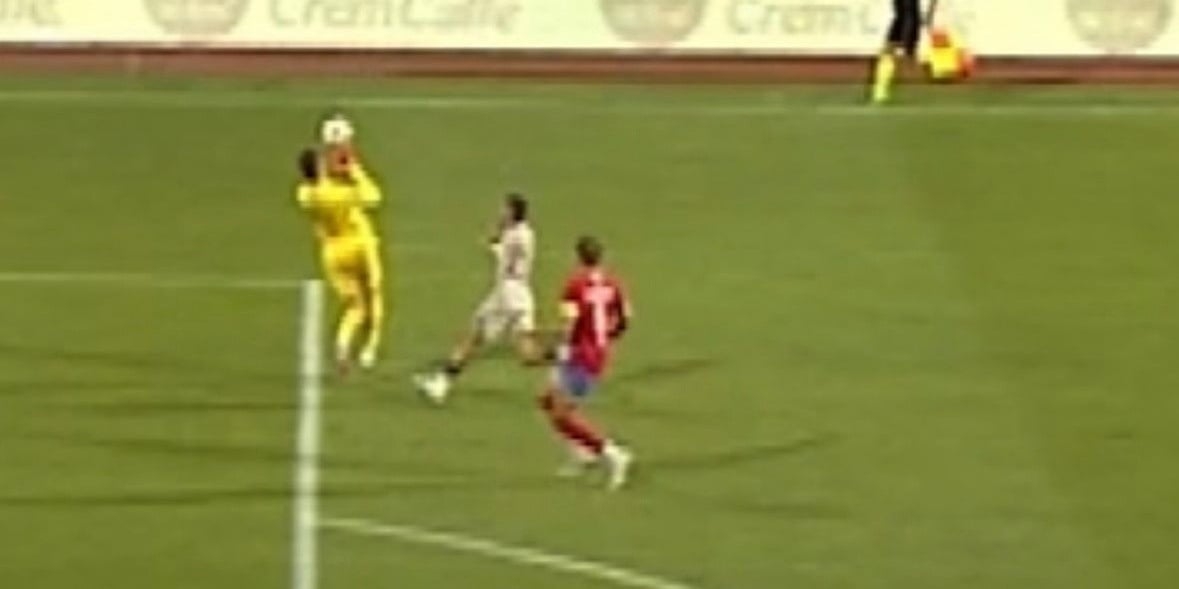 Mateo Musa žestoko oštetio Željezničar, progledao je kroz prste Jurkasu i nije mu dao crveni karton