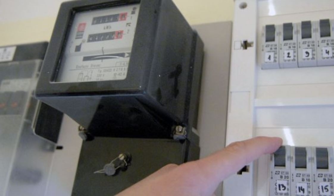 Greške u očitavanju struje dižu račune, građani ogorčeni