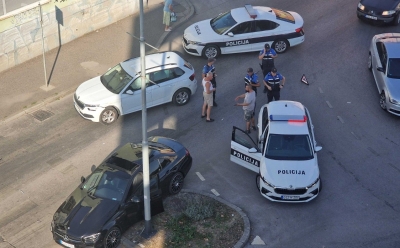 Saobraćajna nezgoda na kružnom toku Tenis, pričinjena materijalna šteta