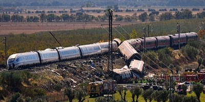 Broj mrtvih u stravičnoj željezničkoj nesreći u Španiji porastao na 64, najmanje 50 osoba teško povrijeđeno