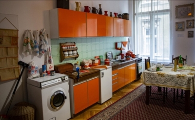ŽIVOT PRIJE INTERNETA I PAMETNIH TELEFONA: Zavirite u Muzej Sarajeva 80-ih, putovanje u prošlost koje budi emocije