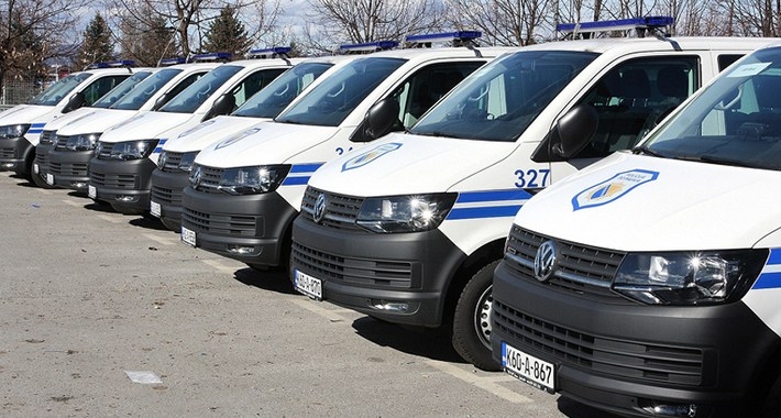 Skandal na granici: Službeni kombi Granične policije BiH zaustavljen u Hrvatskoj, prevozio namještaj