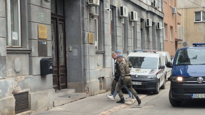 Šokantni detalji iz iskaza osumnjičenog: Nikola je nosio masku Betmena dok je tukao Metanovića, napuderisao ga je da bi ga ponizio